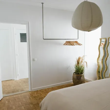 Apartment Centrally Located Close To The Ostend