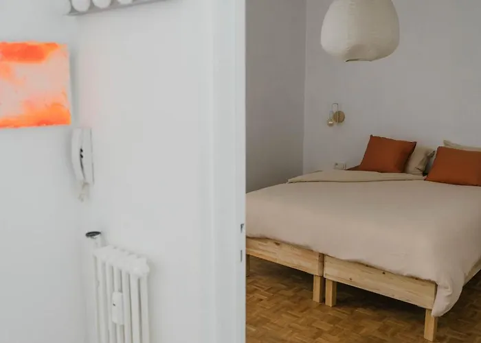 Centrally Located Close To The Appartement